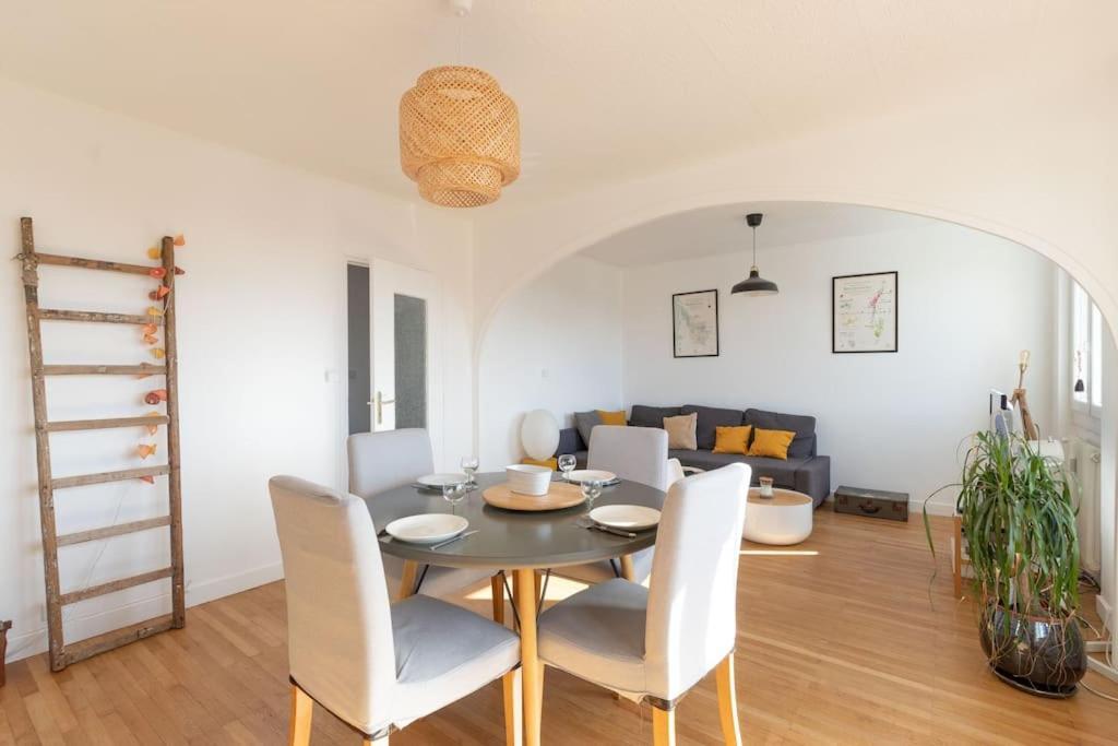 Cabana & Grand Appartement Cosy - Parking & Balcon Виллефранче-Сур-Салне Экстерьер фото