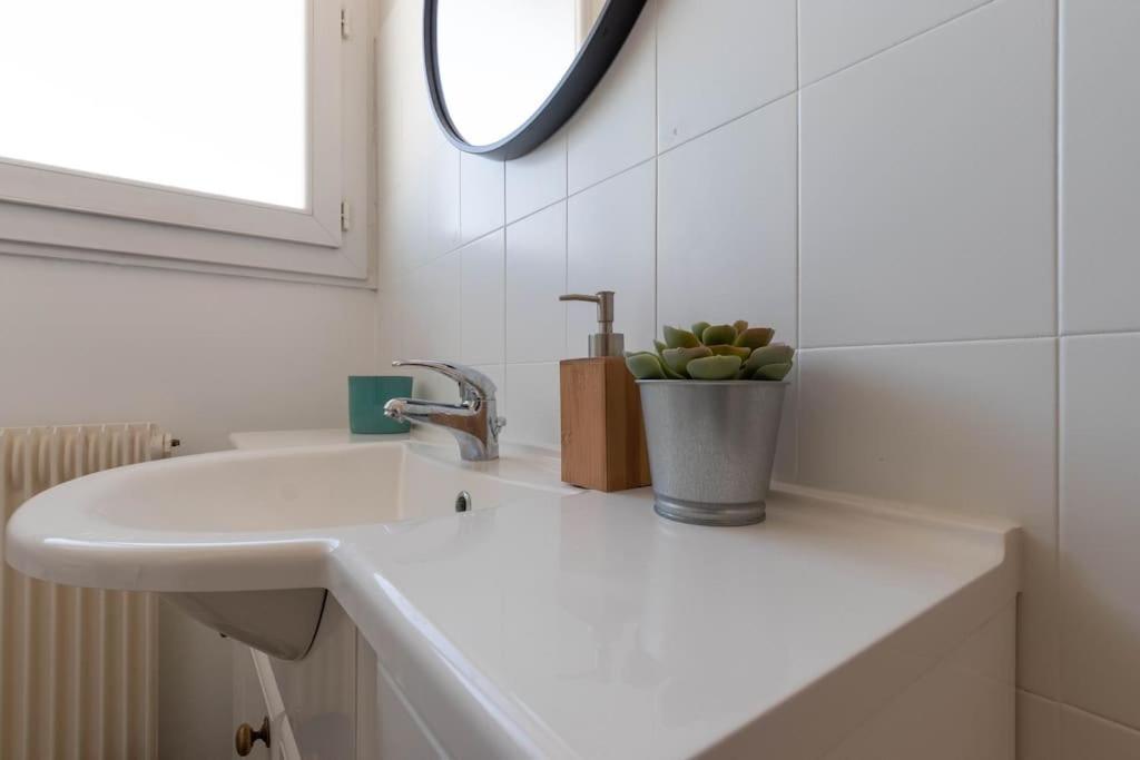 Cabana & Grand Appartement Cosy - Parking & Balcon Виллефранче-Сур-Салне Экстерьер фото